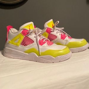 GIRLS Air Jordan 4 ‘Lemon Venom’ Size 1Y